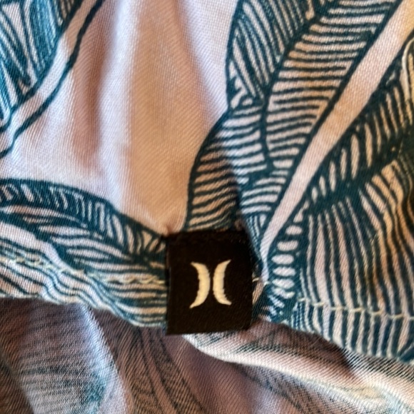 2/$20 NWOT HURLEY Sundress size small - palm leaf pattern - adjustable straps. - Picture 4 of 5